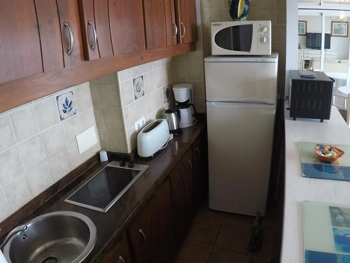 Apartment First Line Beach מארבלה