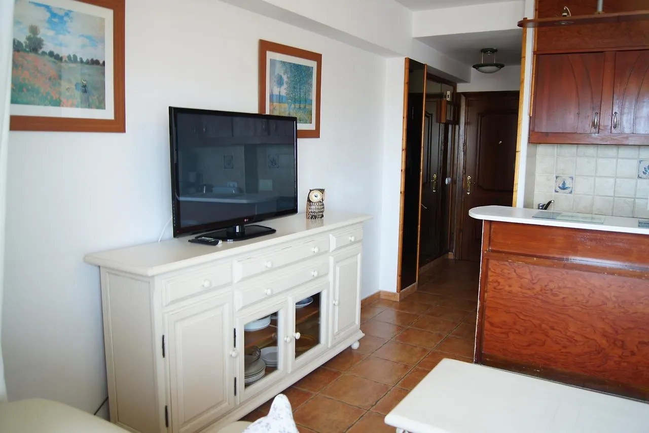 Apartment First Line Beach מארבלה