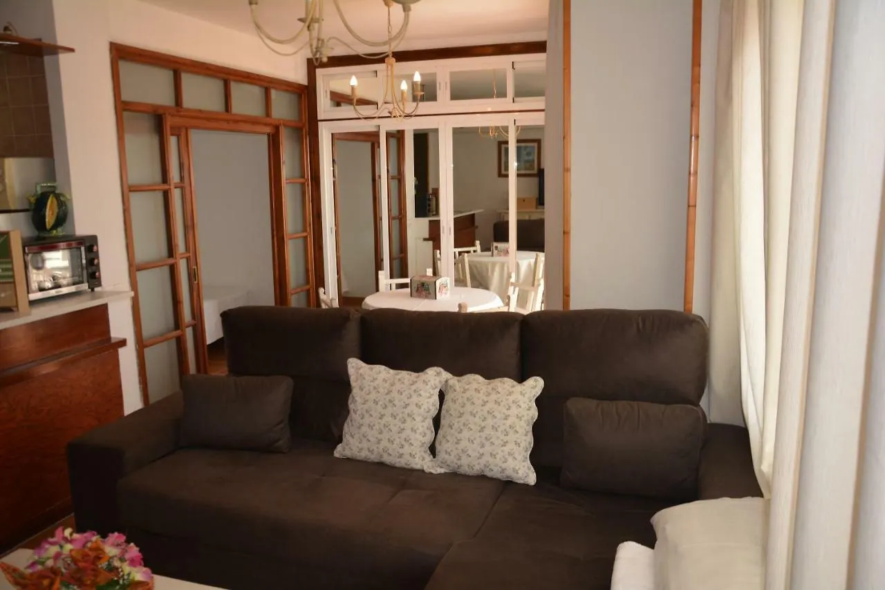 Apartment First Line Beach מארבלה